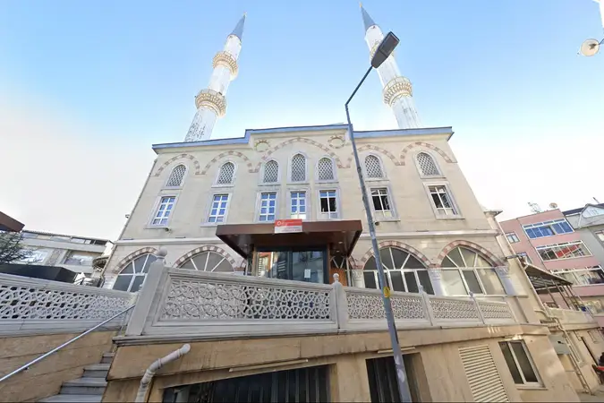 Altıntepsi Merkez Cami kapak fotoğrafı