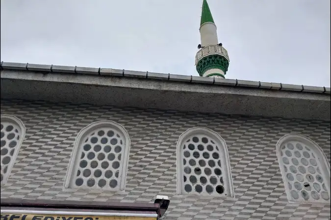 Kartaltepe Yeşil Cami kapak fotoğrafı