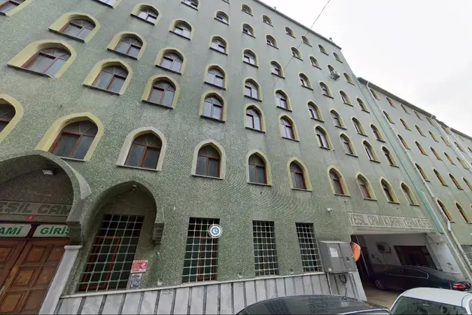 Yeşil Cami kapak fotoğrafı