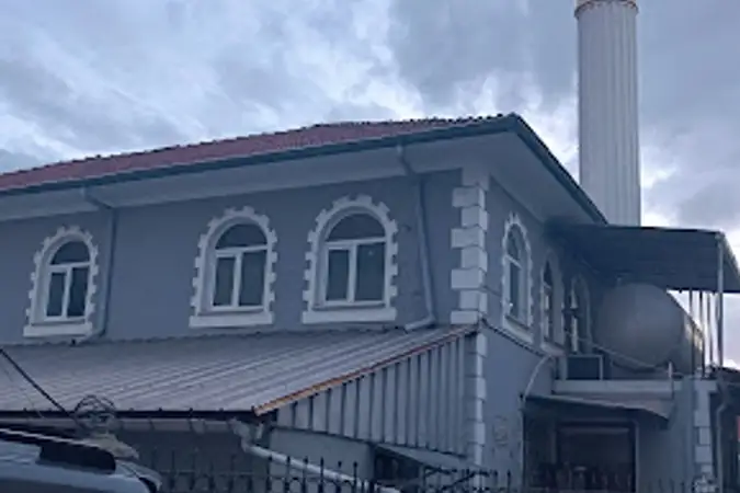 Yüce Cami kapak fotoğrafı