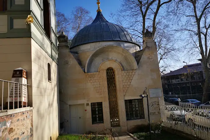 Ertuğrultekke Cami kapak fotoğrafı