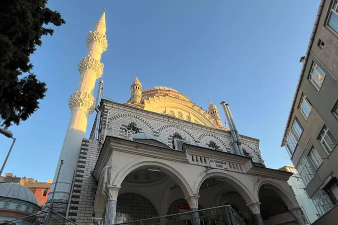 Hz. Ebubekir Cami kapak fotoğrafı