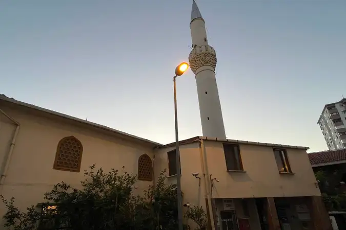 Ihlamur Cami kapak fotoğrafı