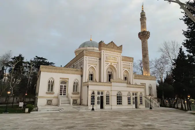 Yıldız Hamidiye Cami kapak fotoğrafı