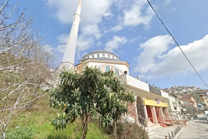 Çiftehavuzlar Mevlut Meryem Özer Cami kapak fotoğrafı