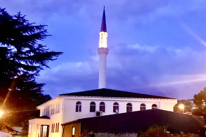 Çubuklu Halilağa Cami kapak fotoğrafı
