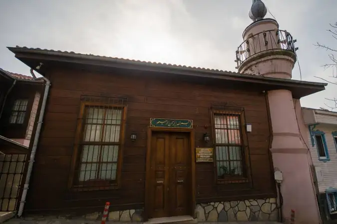 Meryemzade Mescidi kapak fotoğrafı