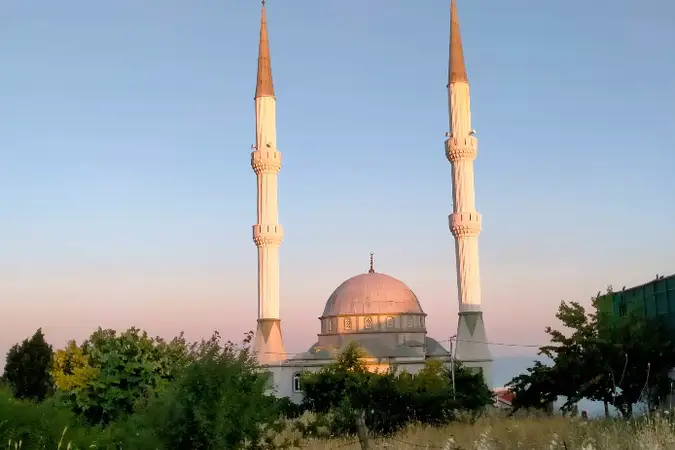 Oruç Gazi Cami kapak fotoğrafı