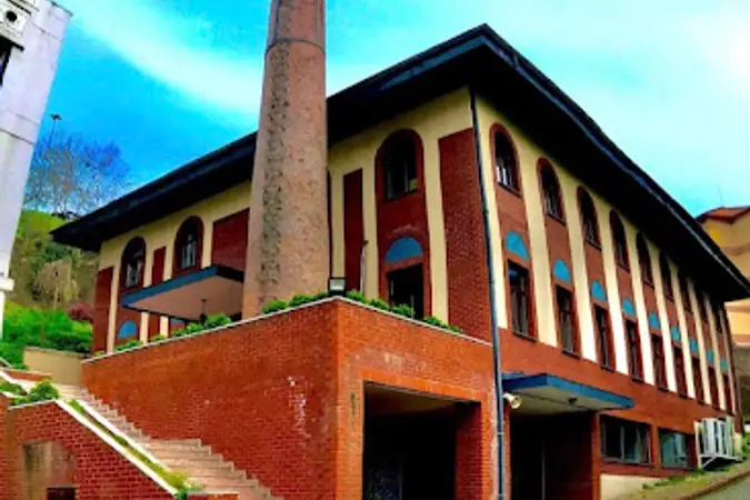Beyoğlu İmam Hatip Lisesi Cami kapak fotoğrafı