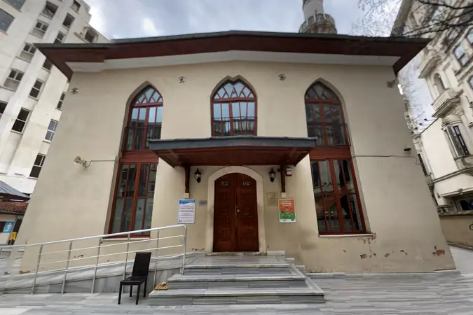 Hüseyin Ağa Cami kapak fotoğrafı