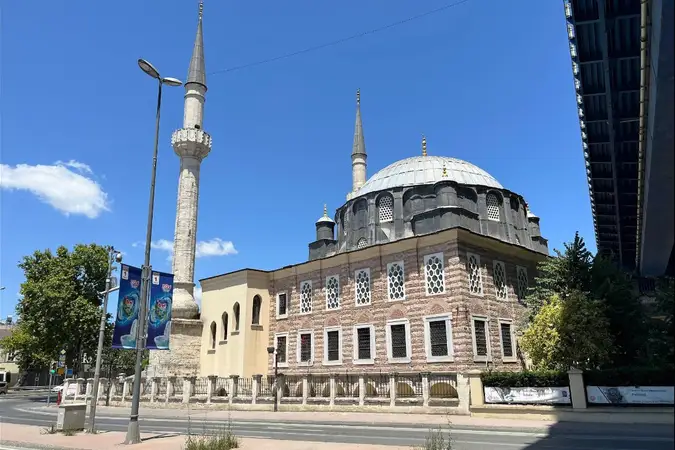 Kumbarhane Cami kapak fotoğrafı