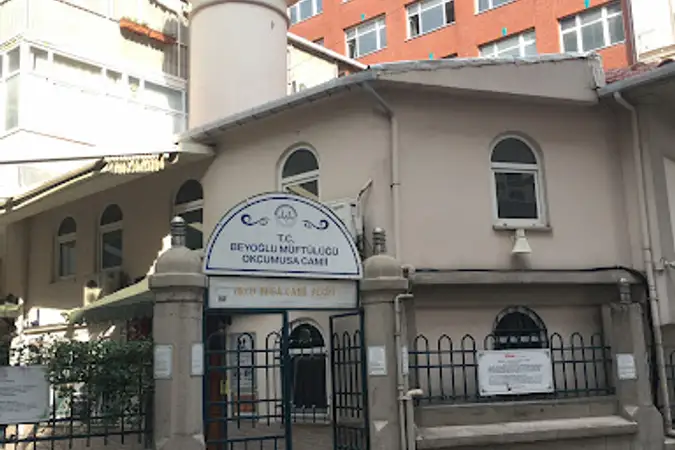 Okçumusa Cami kapak fotoğrafı