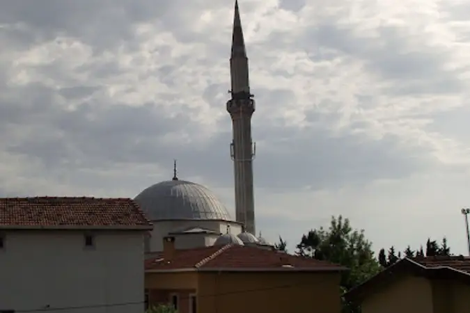 Bahçelievler Güzelkent Cami kapak fotoğrafı