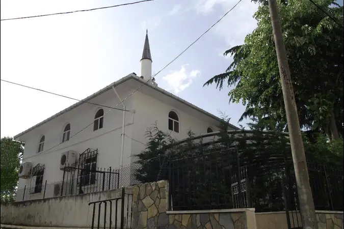 Güzelce Merkez Cami kapak fotoğrafı