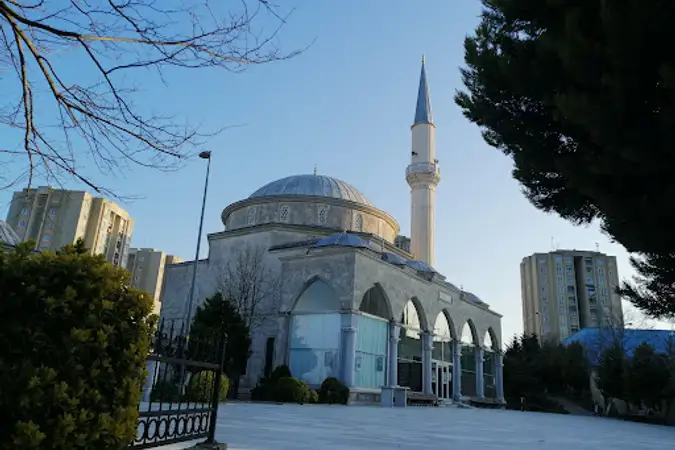 Medine Cami kapak fotoğrafı