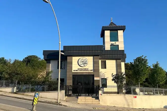 Mehmet Zeki Karakoç Cami kapak fotoğrafı
