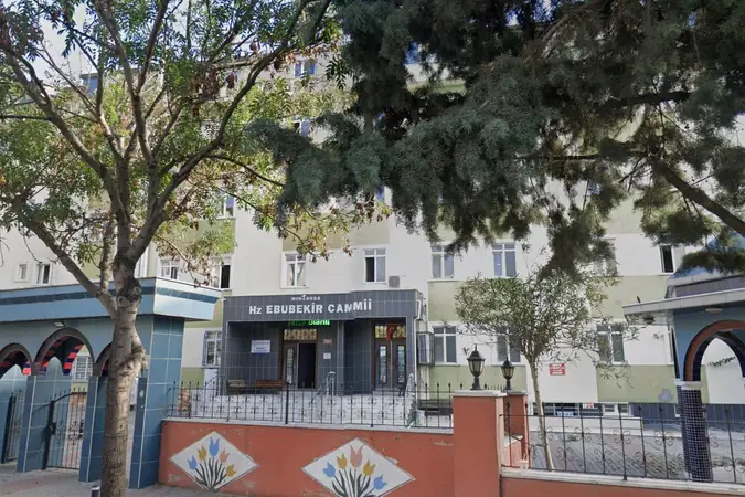 Mimarsinan Hz. Ebubekir Cami kapak fotoğrafı