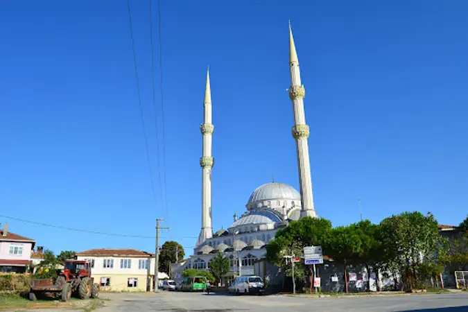 Karacaköy Cami kapak fotoğrafı
