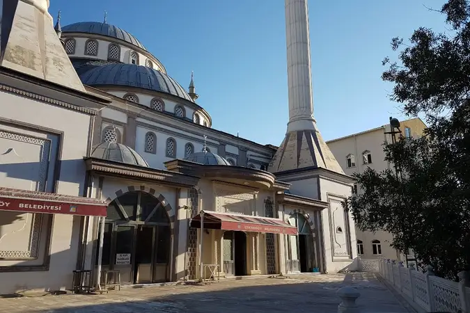 Alemdağ Merkez Cami kapak fotoğrafı