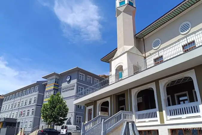 Çekmeköy Anadolu İmam Hatip Lisesi Ömer Cami kapak fotoğrafı