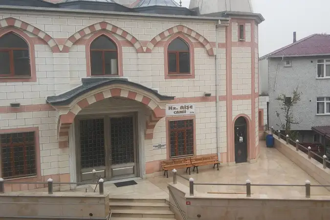 Taşdelen Ayşe Valide Cami kapak fotoğrafı