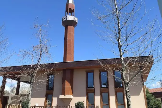 Mehmet Emin Saraç Cami kapak fotoğrafı