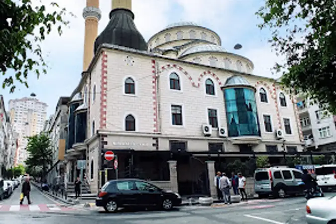 Nene Hatun Cami kapak fotoğrafı