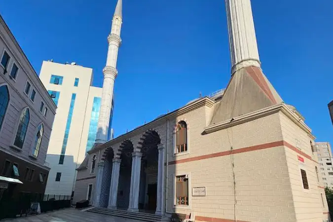 Albayrak Cami kapak fotoğrafı