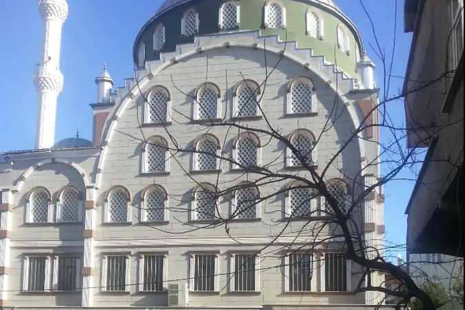 Allahuekber Cami kapak fotoğrafı