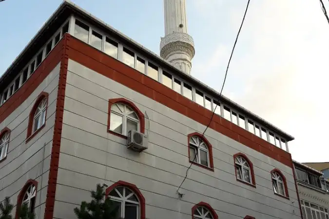 Yenikent Ulu Cami kapak fotoğrafı