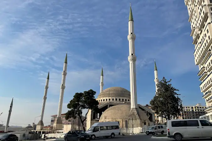 Yıldız Cami kapak fotoğrafı