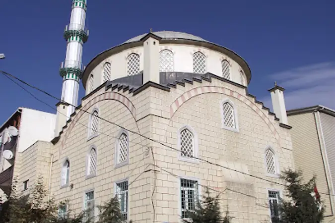 Yunus Emre Cami kapak fotoğrafı