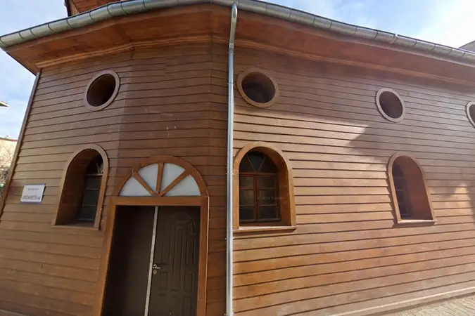 Arakiyeci Tekkeciler Cami kapak fotoğrafı