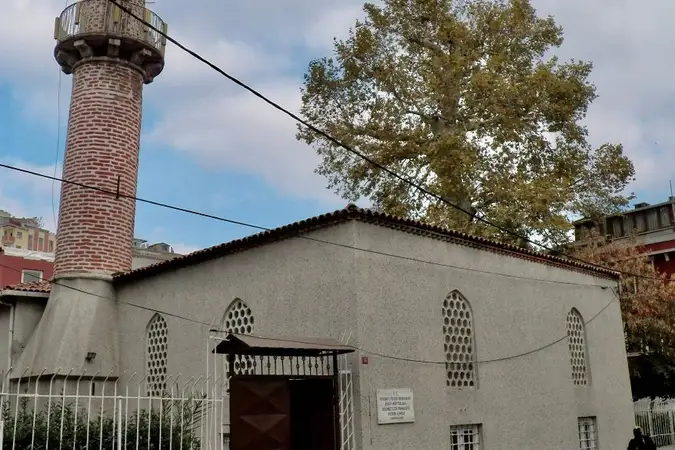 Düğmeciler Cami kapak fotoğrafı