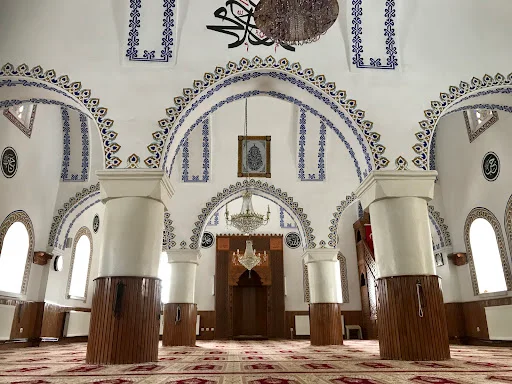 Gümüşsuyu Cami kapak fotoğrafı