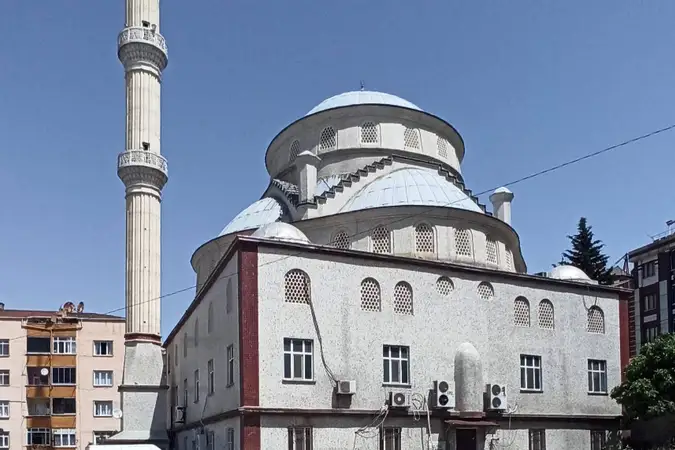 Leyle-i Kadir Cami kapak fotoğrafı