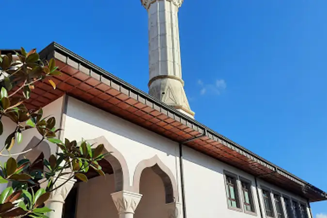 Prof. Dr. Mahmut Esat Coşan Cami kapak fotoğrafı