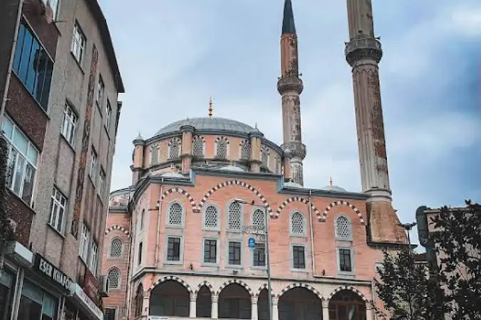 Silahtarağa Yeni Cami kapak fotoğrafı