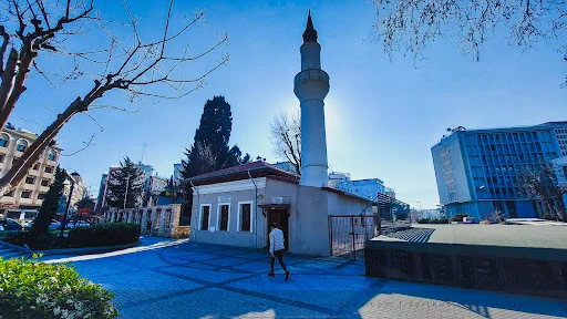 18 Sekbanlar Cami kapak fotoğrafı