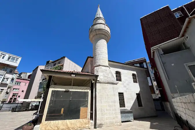 Altı Poğoça Ahmet Paşa Cami kapak fotoğrafı