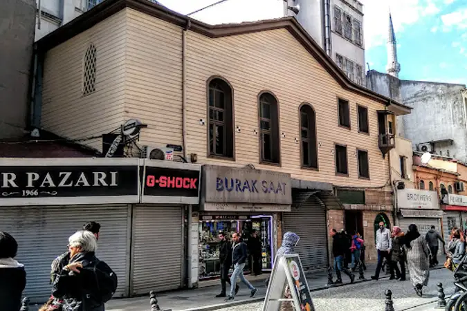 Arpacılar Cami kapak fotoğrafı