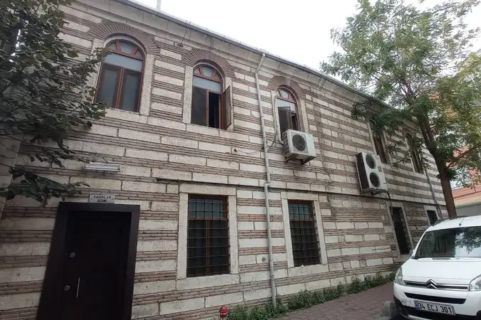 Canfeda Hatun Cami kapak fotoğrafı