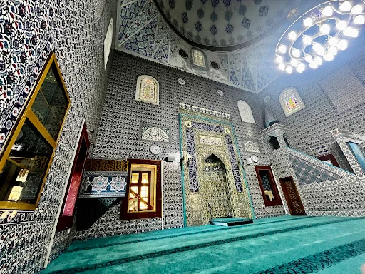 Daye Hatun Cami kapak fotoğrafı