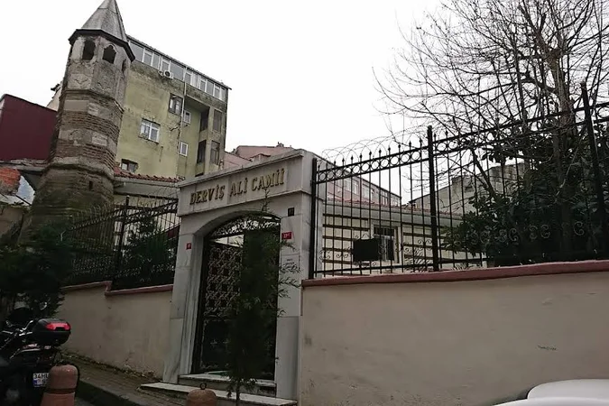 Derviş Ali Cami kapak fotoğrafı