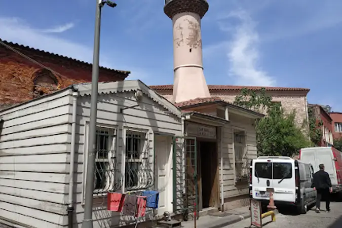Hızırbey Cami kapak fotoğrafı