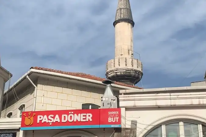 Hoca Piri Cami kapak fotoğrafı