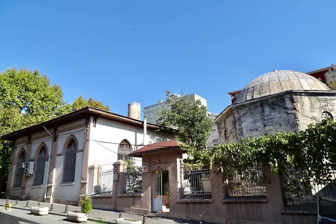 Hüsambey Cami kapak fotoğrafı