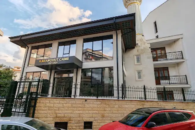 Karanohut Cami kapak fotoğrafı