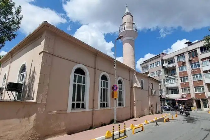 Kürkçübaşı Hacı Hüseyin Ağa Cami kapak fotoğrafı