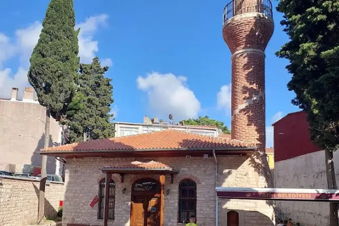 Muhtesip İskender Cami kapak fotoğrafı